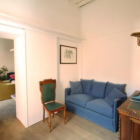 Apartament The Trevi Fountain And Spanish Steps Experience *